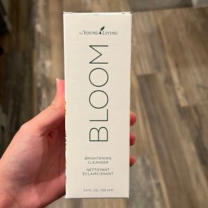 BRAND NEW YOUNG LIVING BLOOM CLEANSER